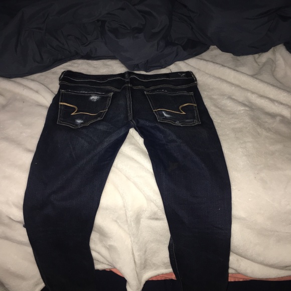 AE SIZE TEN RIPPED JEANS - Picture 4 of 4